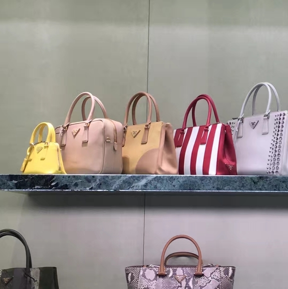 Prada Safiano Leather Briefcase - Picture 2 of 4